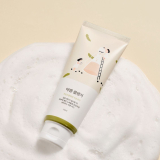 ROUND LAB Soybean Cleanser Очищуюча пінка для обличчя з чорними соєвими бобами, 150 мл
